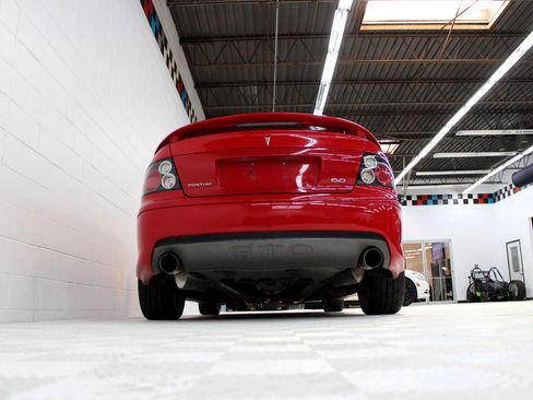 Used 2006 Pontiac GTO image 11