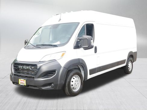 Used 2023 RAM ProMaster 2500 FWD image 3