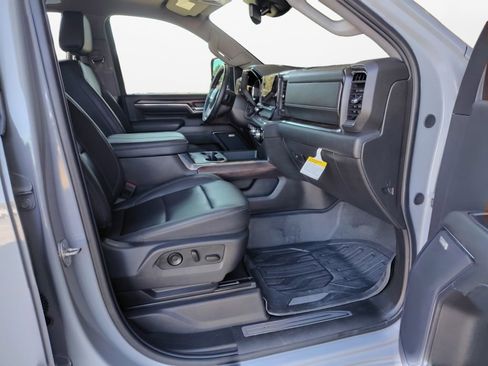 Used 2024 GMC Sierra 2500 SLT w/ Texas SLT Premium Package image 21