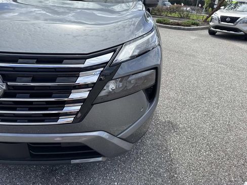 Certified 2024 Nissan Rogue SL image 10