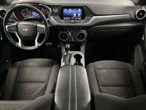 Used 2020 Chevrolet Blazer LT FWD image 3