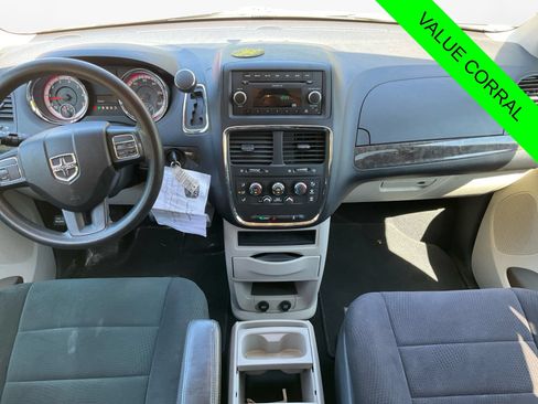Used 2011 Dodge Grand Caravan Express FWD image 10