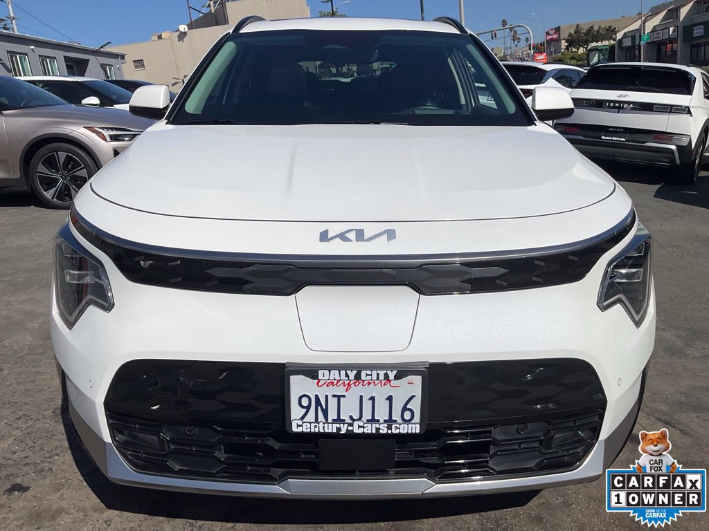 Used 2024 Kia Niro Wave FWD image 2