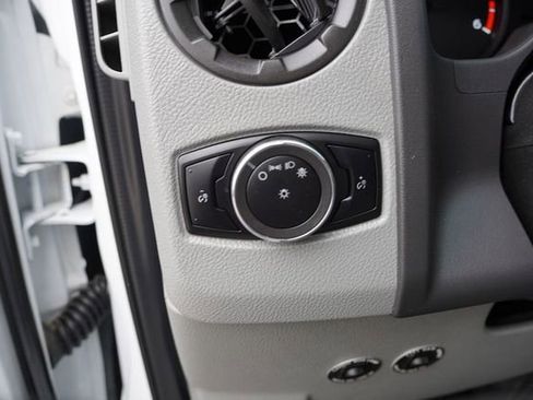 Used 2024 Ford E-450 and Econoline 450 Super Duty w/ Power Windows & Locks Group image 18