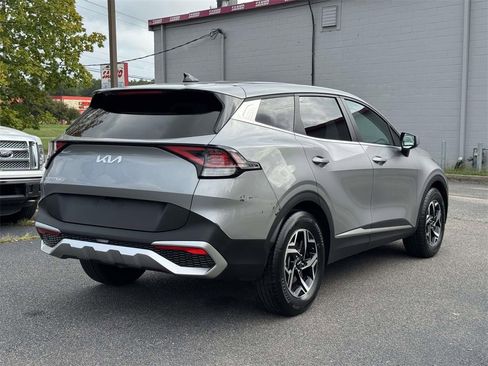 Used 2023 Kia Sportage LX image 20