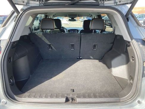 Used 2024 GMC Terrain AT4 w/ Tech Package image 24