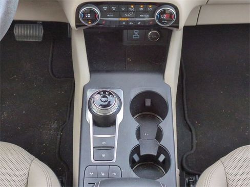 Used 2021 Ford Escape Titanium image 19