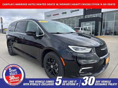 Certified 2024 Chrysler Pacifica Touring-L