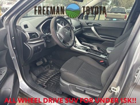 Used 2020 Mitsubishi Eclipse Cross ES image 6