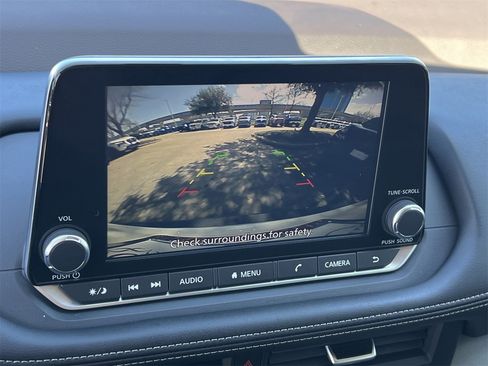 Certified 2023 Nissan Rogue SV image 15