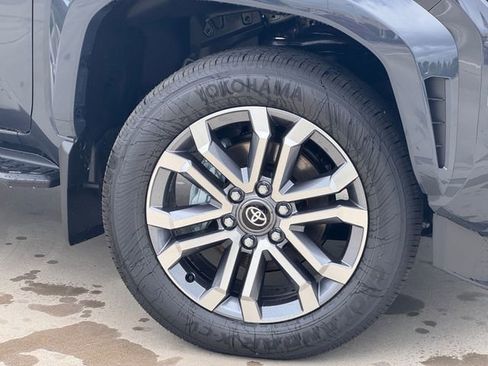 New 2026 Toyota 4Runner Limited AWD/4WD image 2