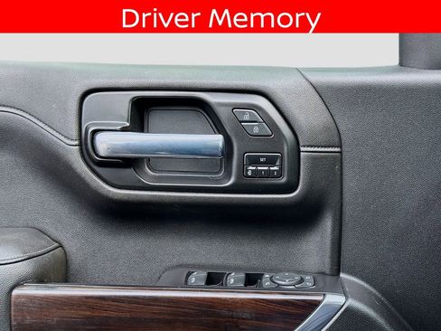 Used 2020 GMC Sierra 1500 SLT image 14