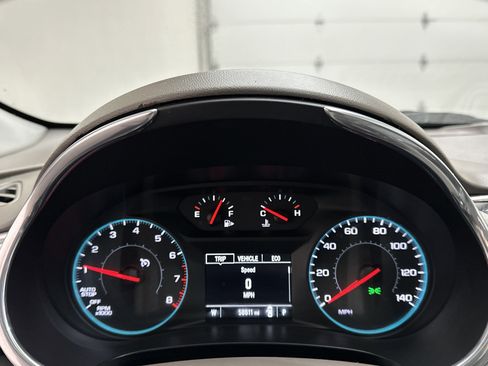 Used 2021 Chevrolet Malibu LT image 22