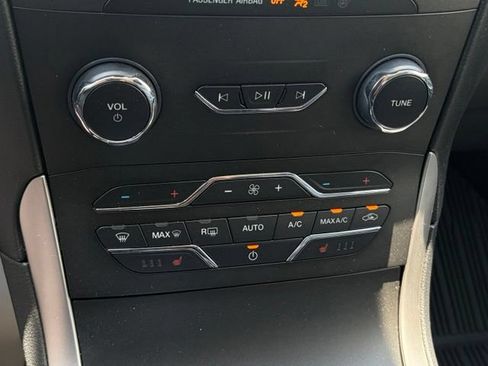 Used 2020 Ford Edge SEL w/ Convenience Package AWD/4WD image 23