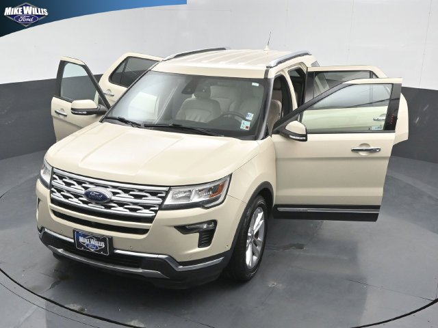 Used 2018 Ford Explorer Limited w/ Equipment Group 301A FWD image 26