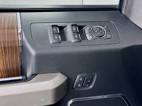 Used 2016 Ford F150 Lariat w/ Equipment Group 502A Luxury image 18