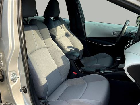 Used 2023 Toyota Corolla SE FWD image 9