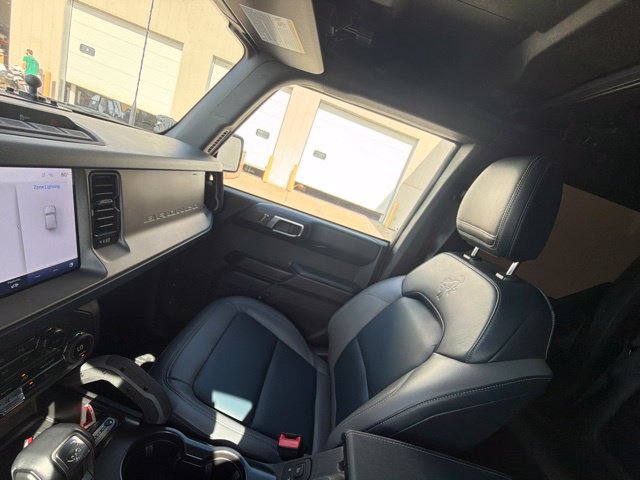 Used 2024 Ford Bronco Outer Banks AWD/4WD image 29