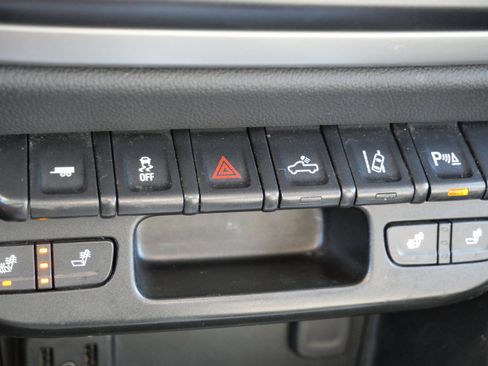 Used 2021 Chevrolet Colorado LT w/ Safety Package image 29