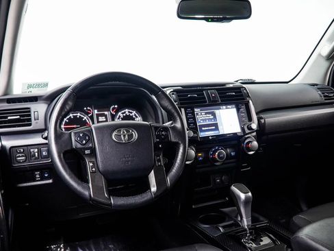 Used 2024 Toyota 4Runner TRD Off-Road Premium AWD/4WD image 5