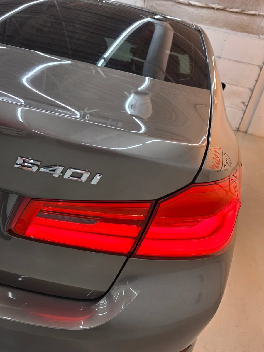 Used 2018 BMW 540i RWD image 21