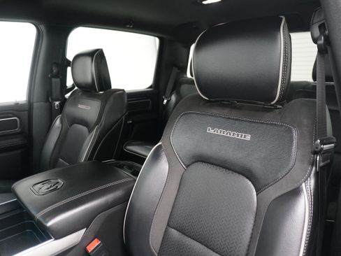 Used 2023 RAM 1500 Laramie AWD/4WD image 10