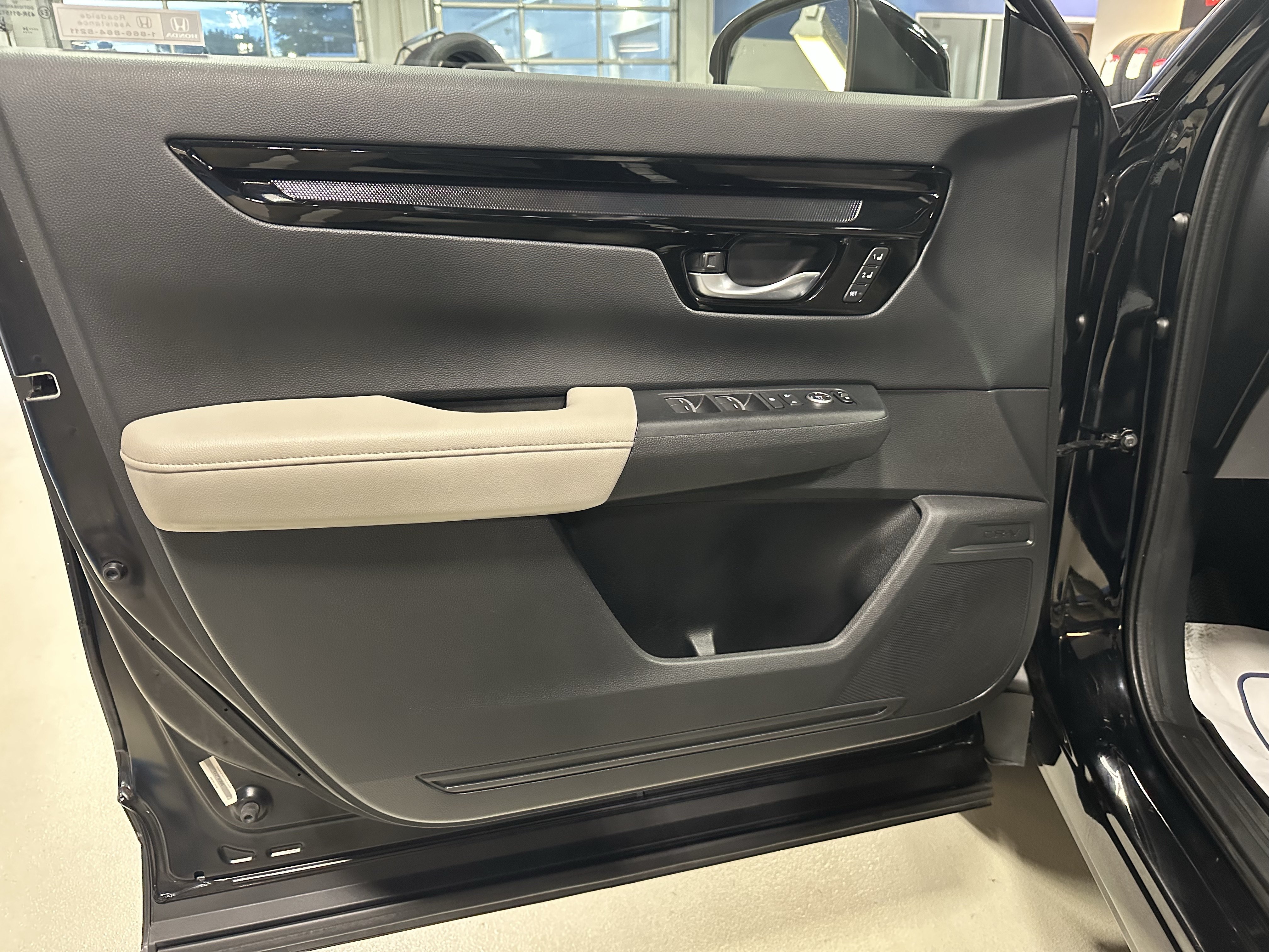 Used 2024 Honda CR-V EX-L image 21