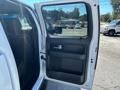 Used 2014 Ford F150 FX4 w/ Equipment Group 402A Luxury image 18