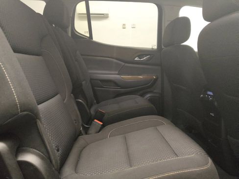 Used 2022 GMC Acadia SLE w/ LPO, Floor Liner Package FWD image 19