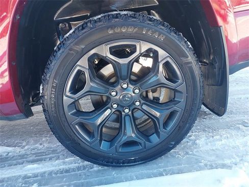 Used 2021 RAM 1500 Limited w/ Night Edition image 32