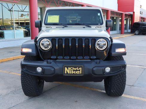 Used 2022 Jeep Wrangler Unlimited Sport image 3
