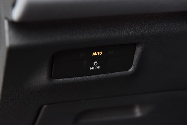 New 2026 Volkswagen Tiguan SE R-Line AWD/4WD image 11