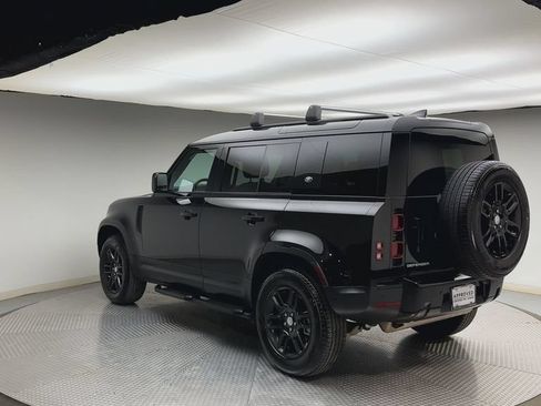 Certified 2024 Land Rover Defender 110 S AWD/4WD image 4