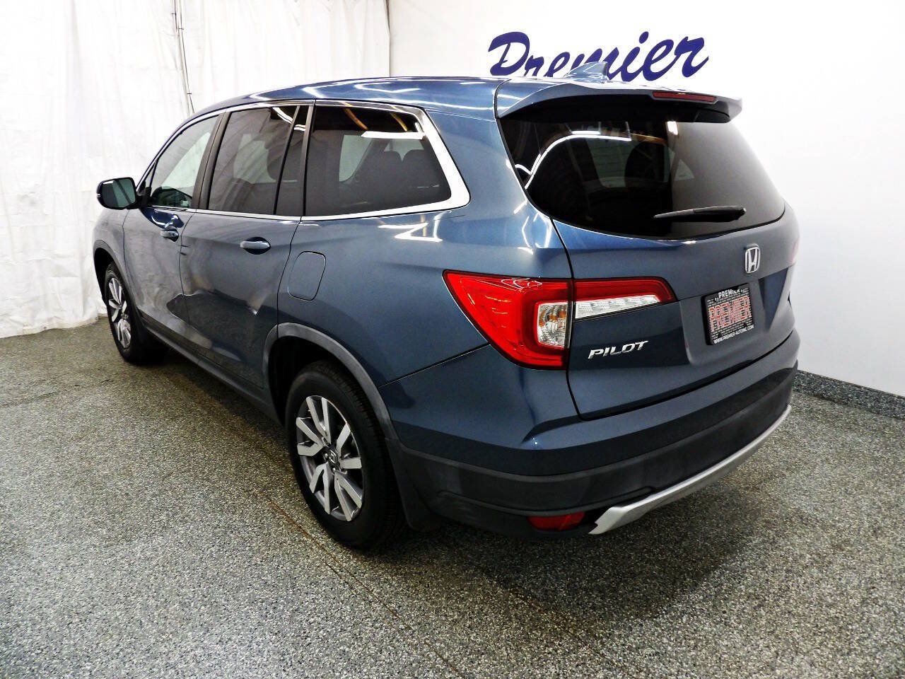 Used 2019 Honda Pilot EX image 4