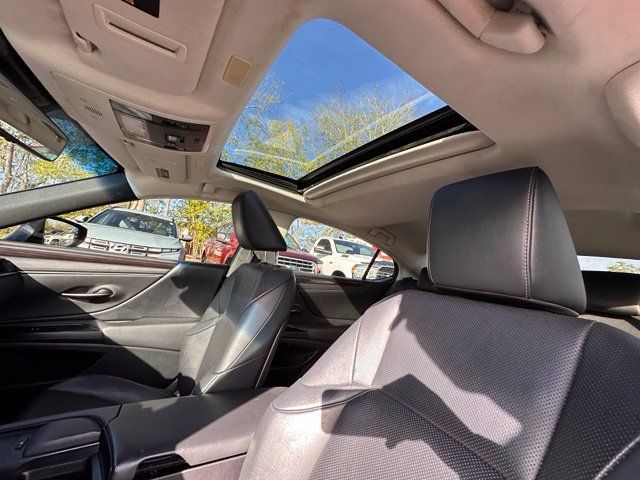 Used 2020 Lexus ES 350 w/ Premium Package FWD image 26