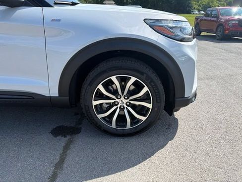 New 2026 Ford Explorer ST-Line AWD/4WD image 16