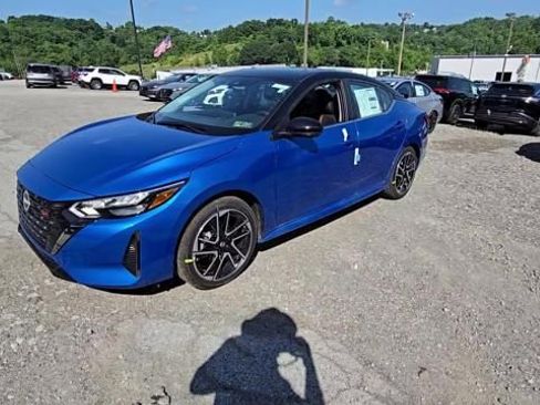 New 2025 Nissan Sentra SR w/ SR Premium Package image 2