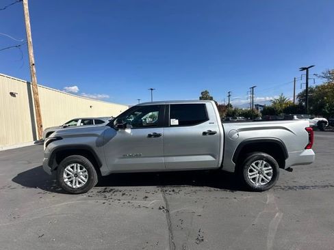 New 2026 Toyota Tundra SR5 w/ SR5 Convenience Package image 3