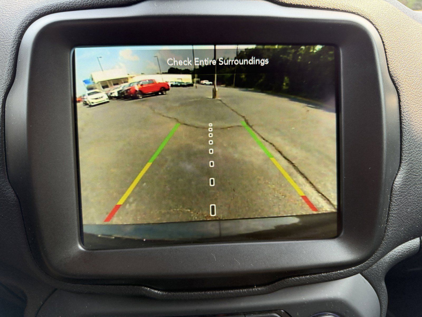 Used 2021 Jeep Renegade Latitude FWD image 25