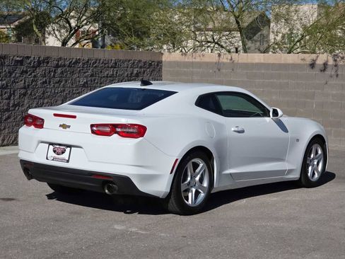 Used 2023 Chevrolet Camaro LT image 9