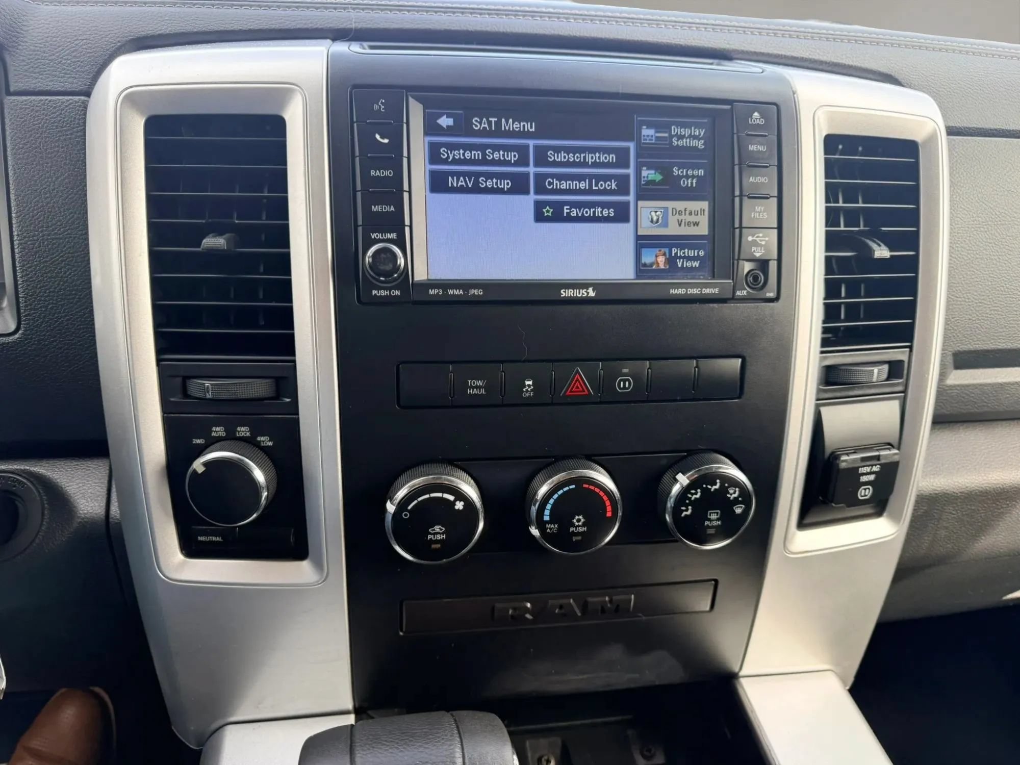 Used 2011 RAM 1500 Sport w/ Remote Start & Security Group AWD/4WD image 18