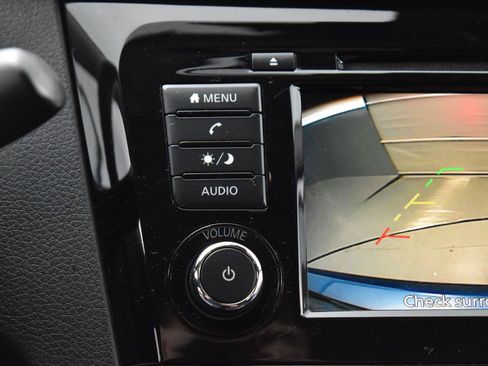 Used 2022 Nissan Rogue Sport S FWD image 21