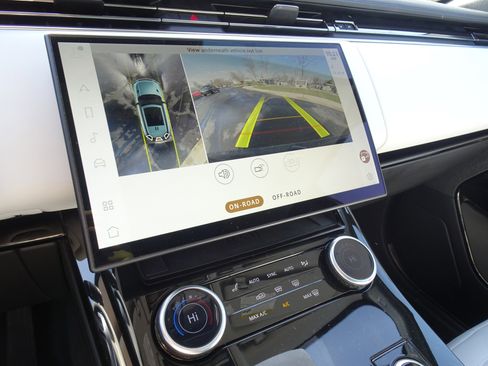 Certified 2023 Land Rover Range Rover Sport SE image 4