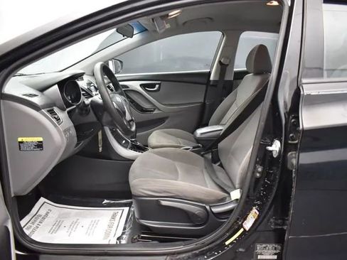 Used 2014 Hyundai Elantra SE FWD image 14