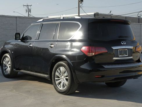 Used 2016 INFINITI QX80 4WD w/ Deluxe Technology Package image 10