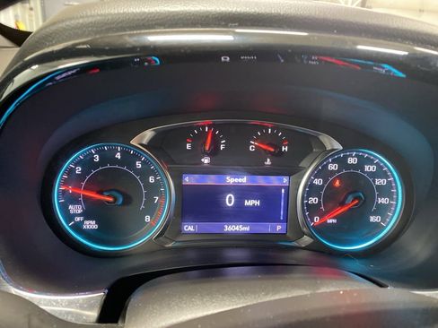 Used 2023 Chevrolet Traverse LT w/ Midnight/Sport Edition image 37