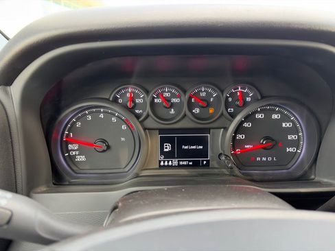 Used 2025 Chevrolet Silverado 1500 W/T w/ WT Value Package image 17