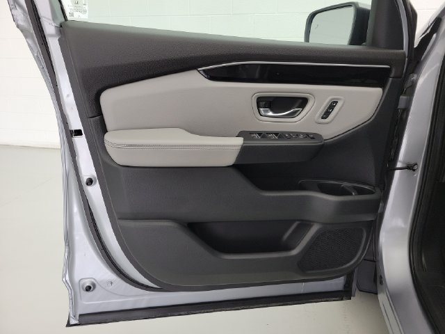 Used 2024 Honda Pilot Touring image 21