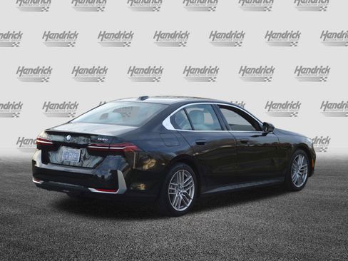 Certified 2025 BMW 530i w/ Premium Package RWD image 11
