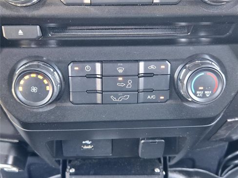 Used 2016 Ford F150 XLT RWD image 17